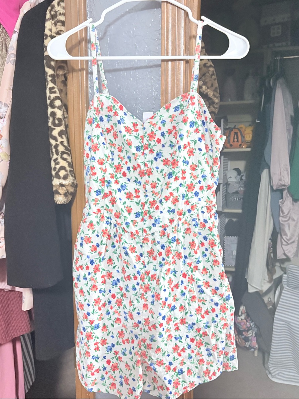 Floral Spaghetti-Strap Sundress - White with Red & Blue Flowers Old Navy Sz M